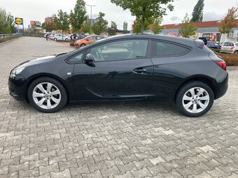 OPEL ASTRA GTC 1.4i 1.MAJITEL NOVÉ V ČR 77.000KM 2x ALU - 2