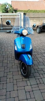 Vespa 300 GTS Super - 2