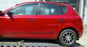 Kia Ceed 1.4i 16V 80 kW Motor G4FA Rv:2009/8 - 2