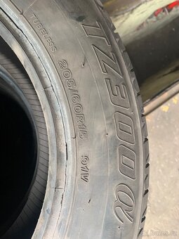 Gumy 205/60 R15 - 2
