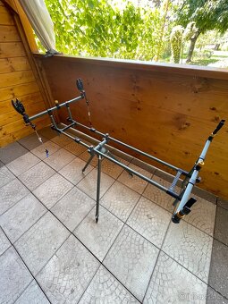 Stojan na pruty - 2