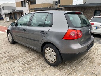 VW Golf 1.4i, r. 2005, naj. 118000 km, klimatizace, nová STK - 2