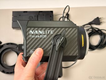 Nanlite Forza 60B – kompaktní dvoubarevné LED světlo - 2