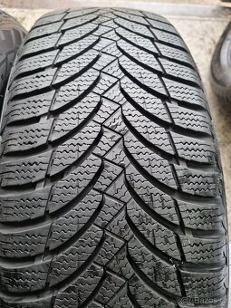 Zimní pneu. Nexen 215/65 R16 98H - 2