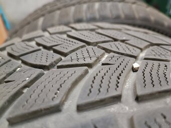 235/45 R18 Zimní pneu - 2