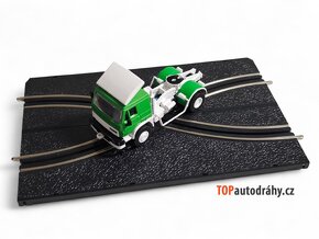 Autíčka na autodráhu Ites , Carrera evolution, scalextric - 2
