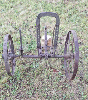 Podvozek pro koňský pluh - 2