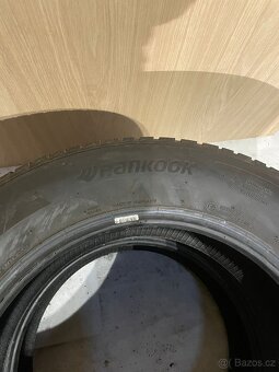 Zimní pneumatiky 215/65r17 - 2