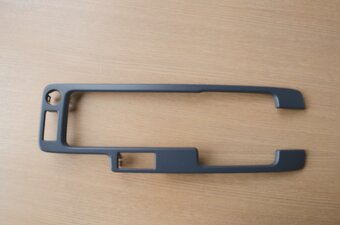 Prodám tyto nové náhradní díly pro Volvo C30 - 2