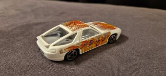 Porsche 924 S4 Disney 1:43 - 2