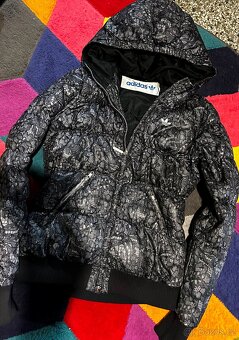 ADIDAS DÁMSKÁ SPORT ZIMNÍ PÉŘOVÁ STYLOVÁ BUNDA - 2