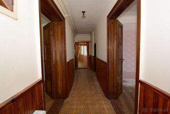 Materiál z demolice - cihly, trámy, suť, dveře, okna, hlína - 2