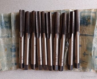 Závitníky NAREX - 2