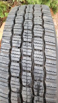 Pneu s diskem Michelin 295/80 R22.5 - 2