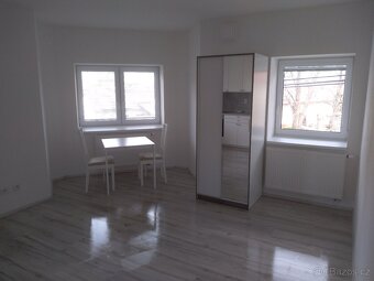 Pronájem bytu 1+kk - 2