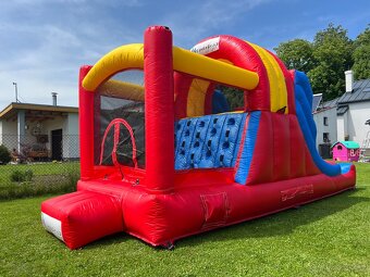 Skákací hrad- půjčovna - 2