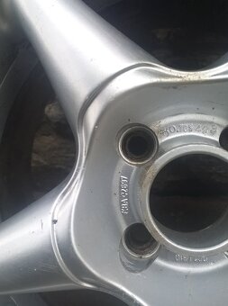 Prodám  sadu Alu kol 4x disků Centra - 2