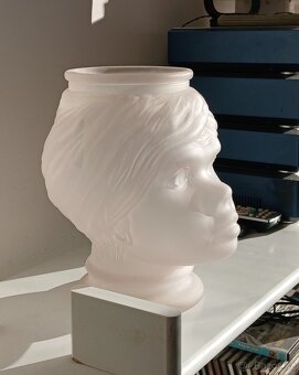 Hlava - skleněná váza - 2