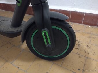 Elektrická koloběžka EcoWheel - 2