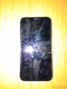 Apple 11 - 2