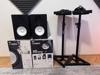 Yamaha HS8 + stojany Adam Hall - 2