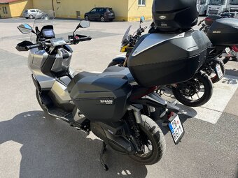 Honda ADV 350 držáky kufru Shad Sh23 - 2