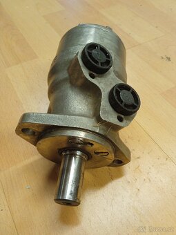 Hydromotor na díly,cena dílů,složené - 2
