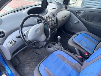 Toyota yaris 1.0 - 2
