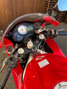 Honda VTR 1000F - 2