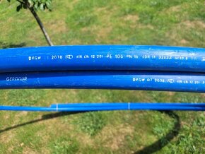 Vodovodní trubka PE 100 32x3,0mm PN16, 9m. - 2