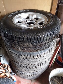 ALU kola Nissan Terrano 6x139.7 R15 - 2