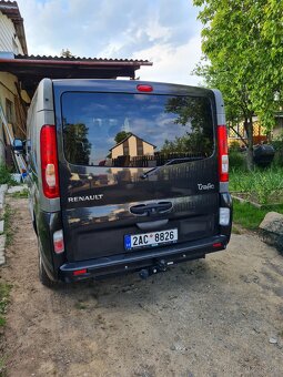 Renault trafic 2.0Dci 84kW Passenger, Nejvyšší výbava, 7míst - 2