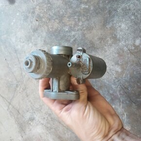 Karburátor kývačka 250 - pr 26 mm - 2