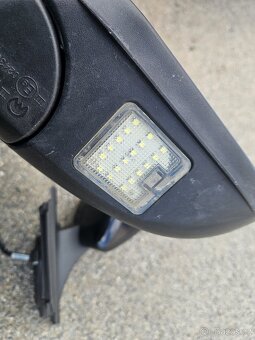 Zrcátka elektricky sklápěcí, výhřev a led podsvícení na zem - 2