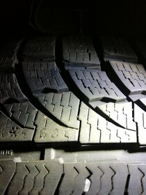 Zimní pneumatiky Nokian WR a4 215/50 r18 92V DOT 3819 - 2