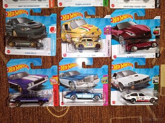11x Hot wheels autíčka - nové - 2