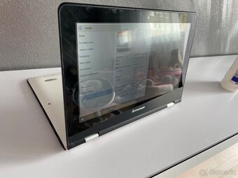 Lenovo Yoga s dotykovou obrazovkou - 2