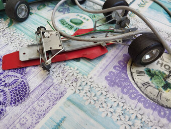 Staré hračky, Formule Lotus Ites,autíčko na bowden, ne KDN - 2