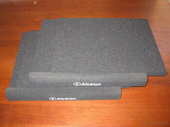 ALCTRON Black - podložky pod studiové reproduktory. - 2