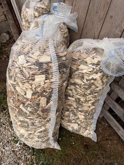 Dřevní štěpka k mulčování - 2