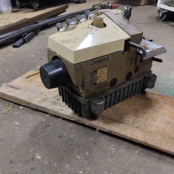 Prodám šicí stroj - 2