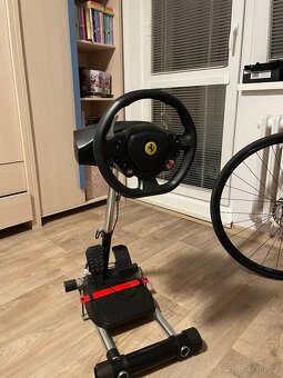 Thrustmaster T80 Ferrari 488 GTB a stojan Wheel Stand Pro - 2