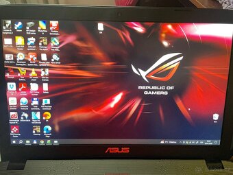 Herní notebook Asus - 2