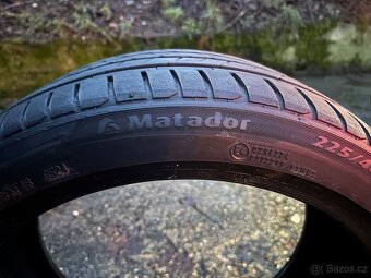 Náhradní dily bmw e90 330d - 2