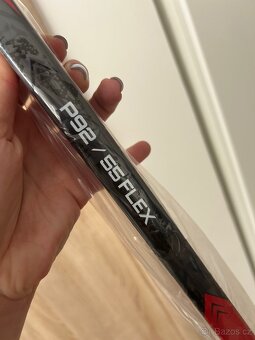 Hokejka Bauer puls red 55 flex left - 2