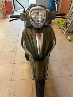 Piaggio Beverly 350 - 2