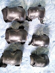 3x páry inline chrániče na kolena a lokty - 2