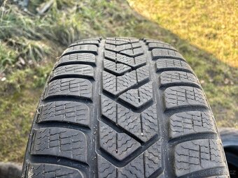 4ks zimní pneu Pirelli 225/50/17 - 2