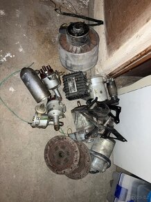 Soubor dílů Tatra 603 - 2