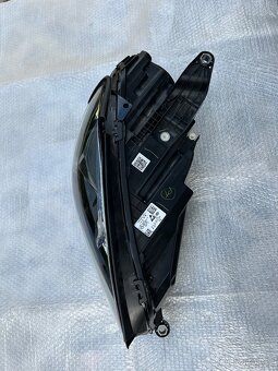 Přední světla na Mercedes W167 GLE - 2